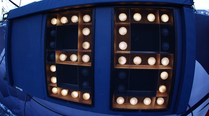 An NFL in-stadium play clock showing 25 seconds